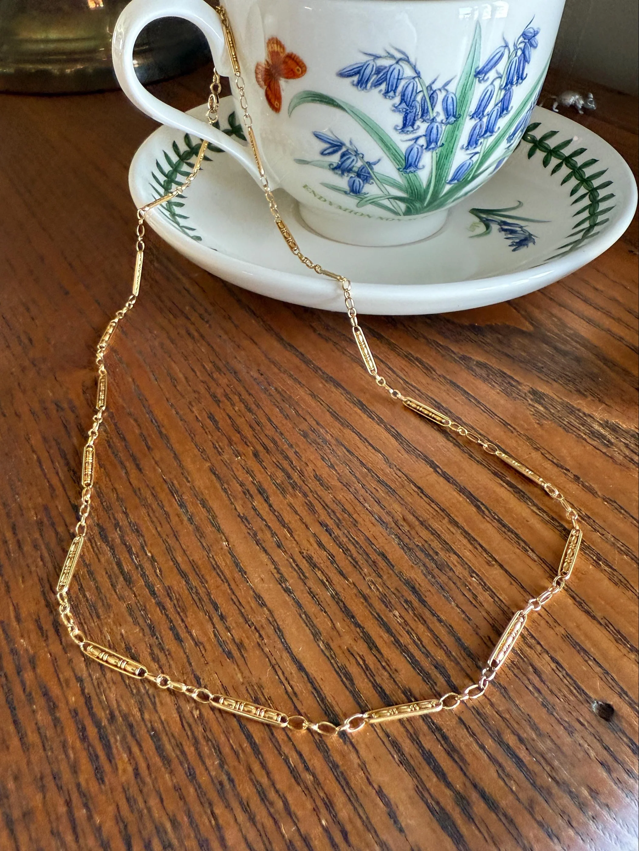Necklaces & Chains